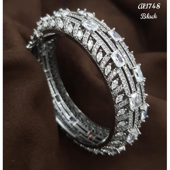 BLACK KADA