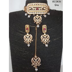 Jewellery 83